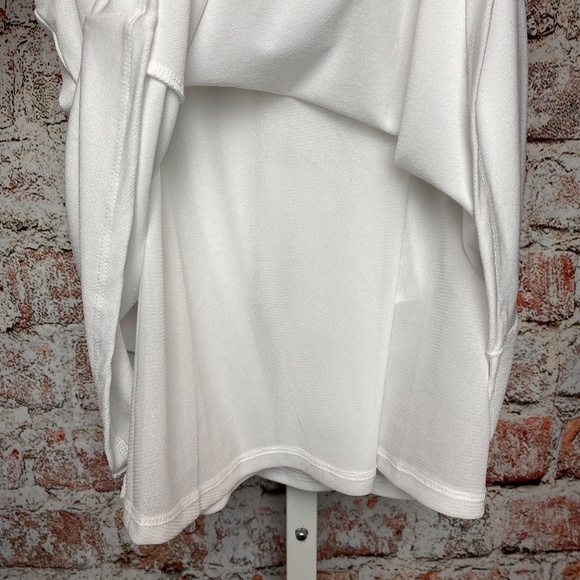 NWT Bar III Womenʻs Bright White Spaghetti Strap Zip Back Blouse Size PL - Picture 7 of 9